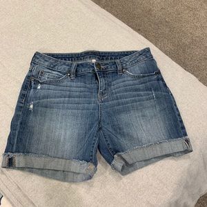 Jennifer Lopez jean shorts
